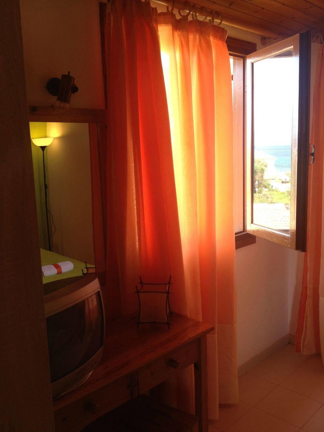 Ionian Breeze Apartments Kavos Ngoại thất bức ảnh